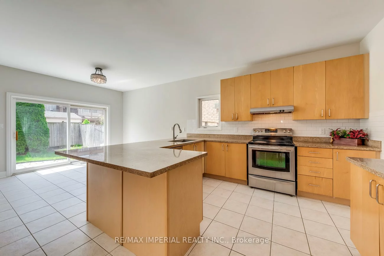4916, Huron Heights, Hurontario, Mississauga