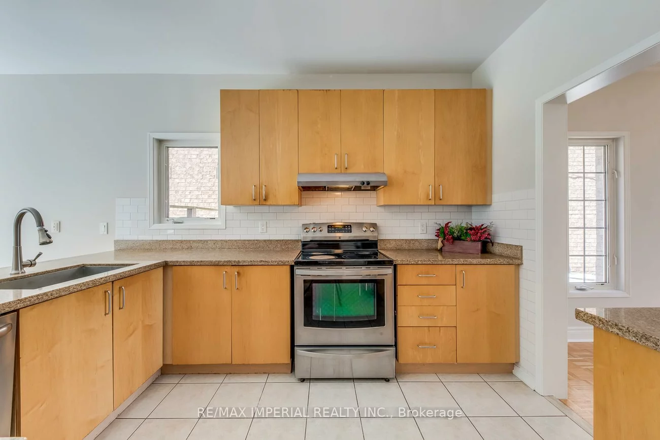4916, Huron Heights, Hurontario, Mississauga