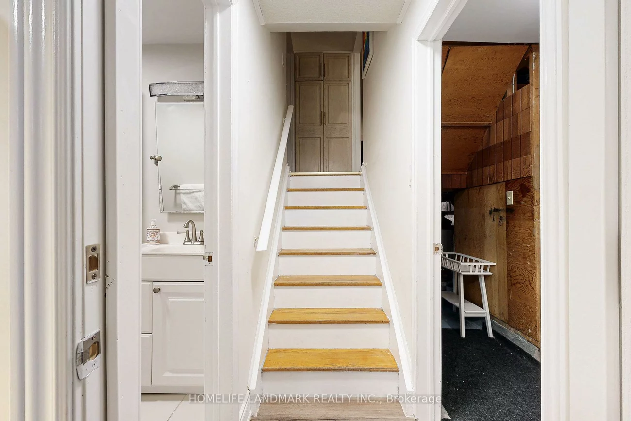 741, Eaglemount, Erindale, Mississauga