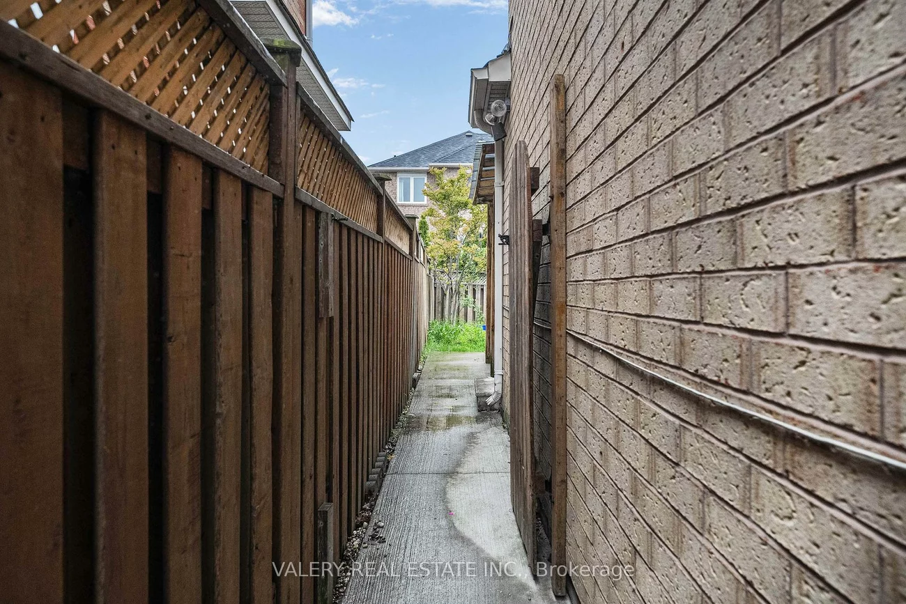 3916, Milkwood, Lisgar, Mississauga