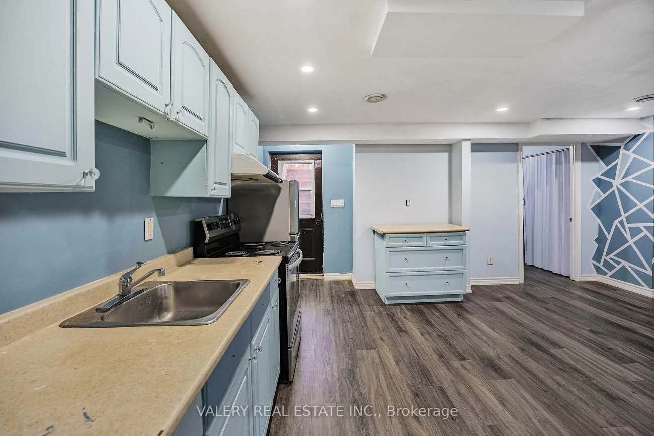 3916, Milkwood, Lisgar, Mississauga