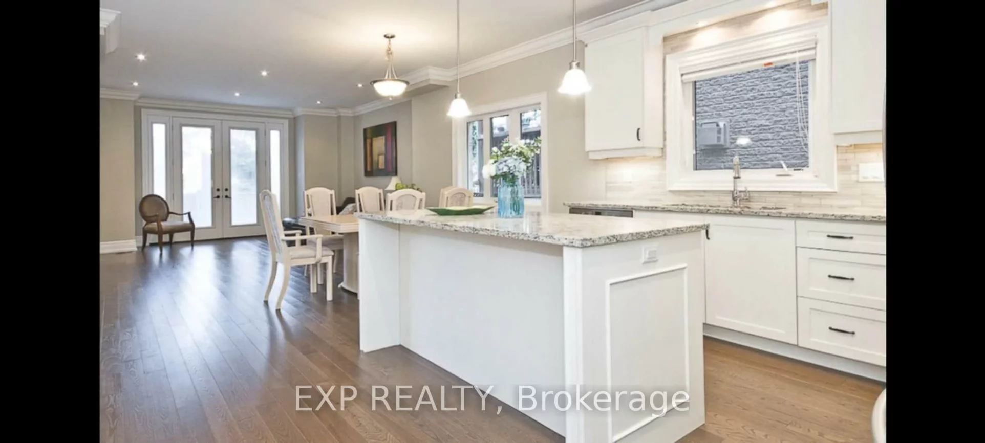 1033, Shaw, Lakeview, Mississauga