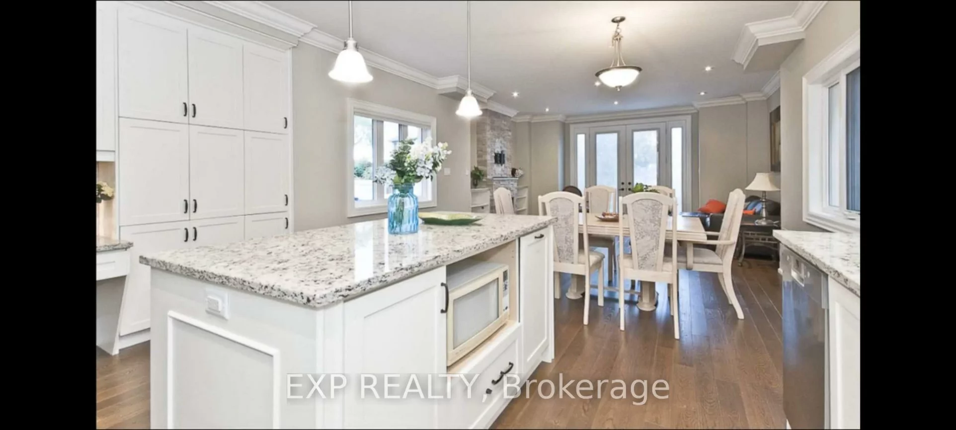 1033, Shaw, Lakeview, Mississauga