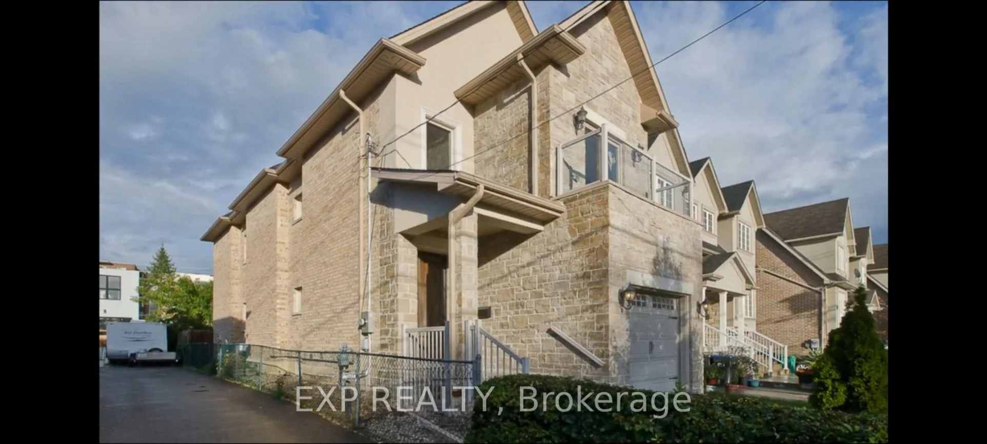 1033, Shaw, Lakeview, Mississauga