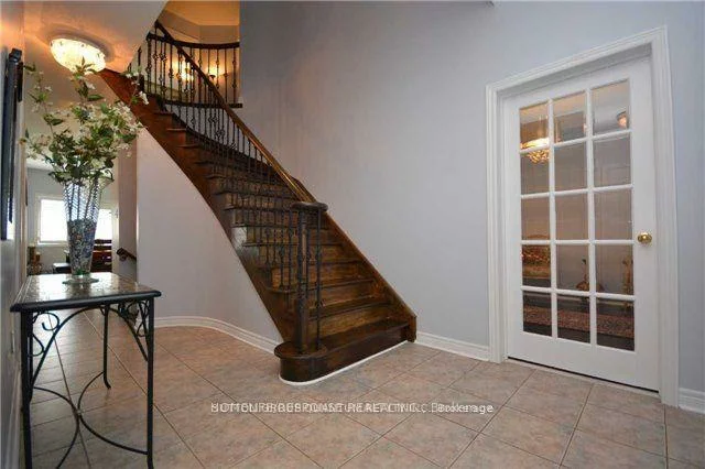 3036, Hawktail, Churchill Meadows, Mississauga