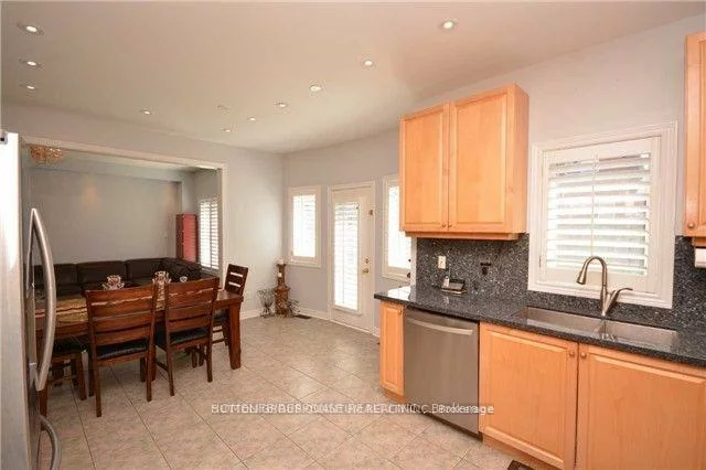 3036, Hawktail, Churchill Meadows, Mississauga