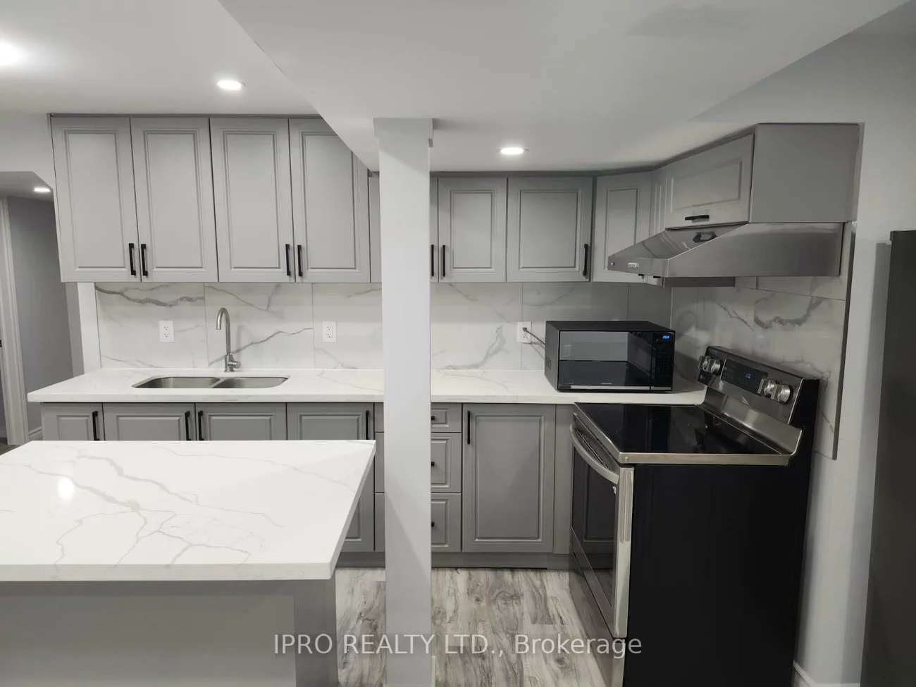 7378, Cloverleaf, Meadowvale, Mississauga