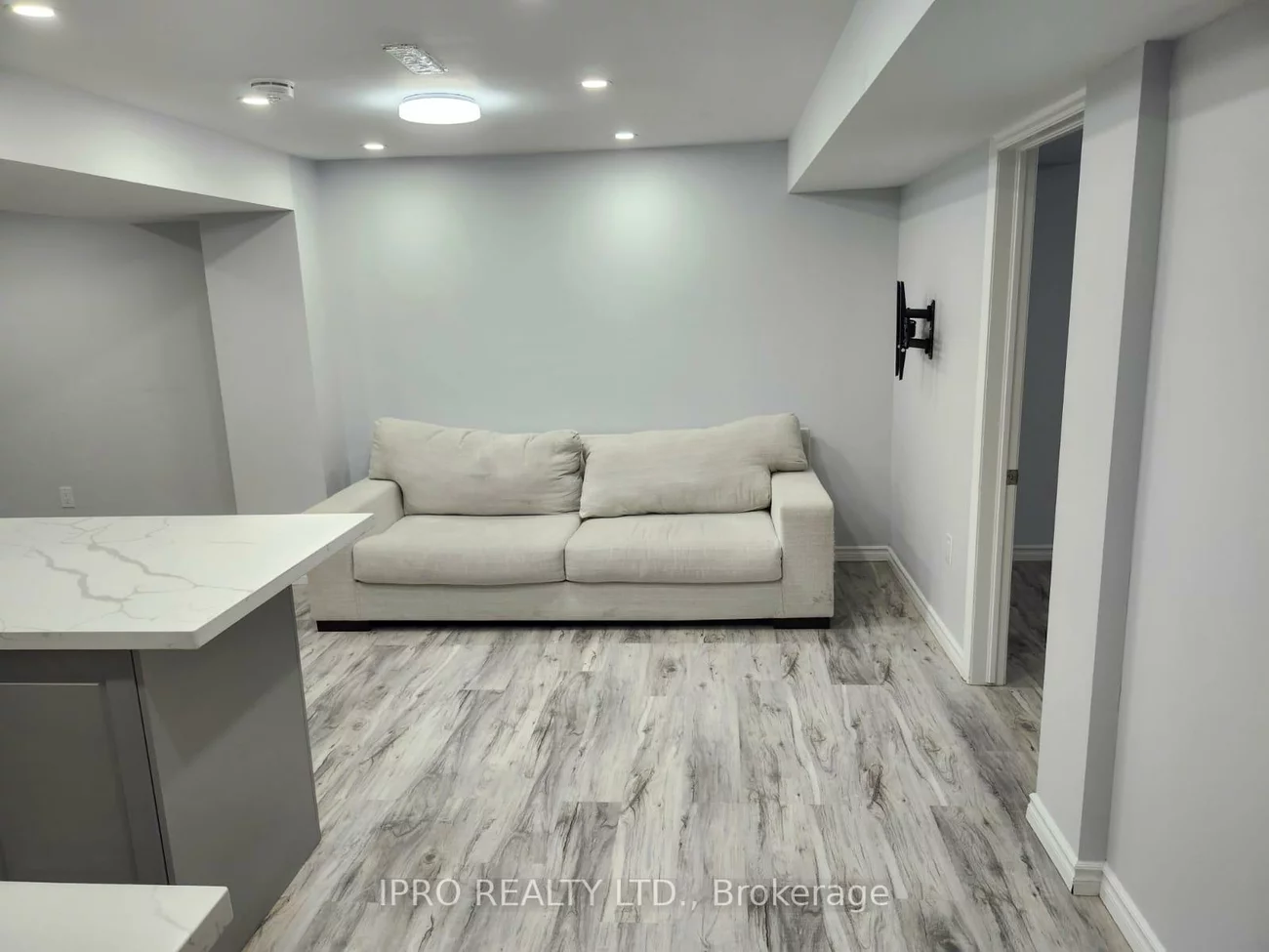 7378, Cloverleaf, Meadowvale, Mississauga