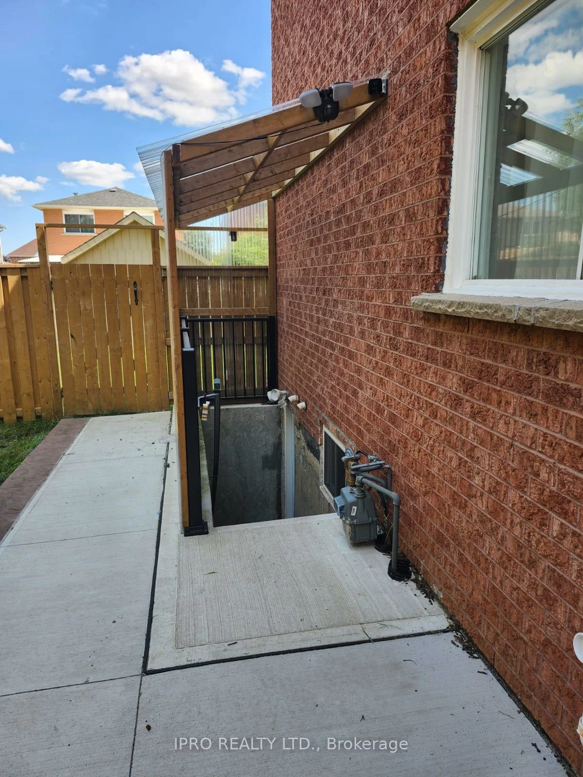 7378, Cloverleaf, Meadowvale, Mississauga