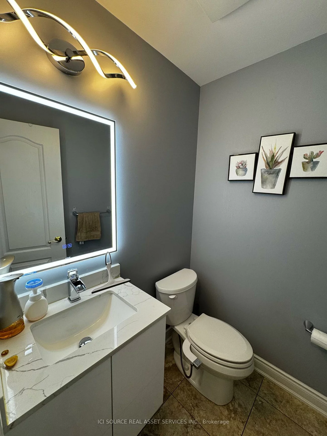 5503, Landsborough, Hurontario, Mississauga