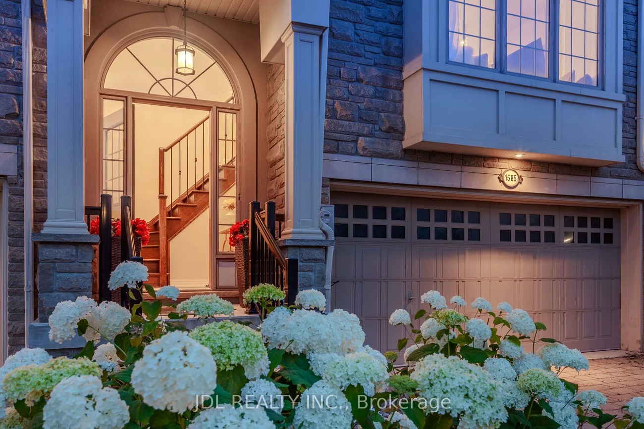 1585, Eglinton, East Credit, Mississauga