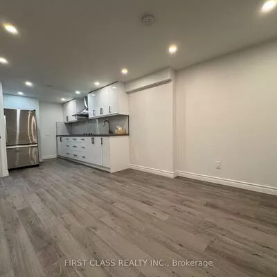 2793, Lindholm, Central Erin Mills, Mississauga
