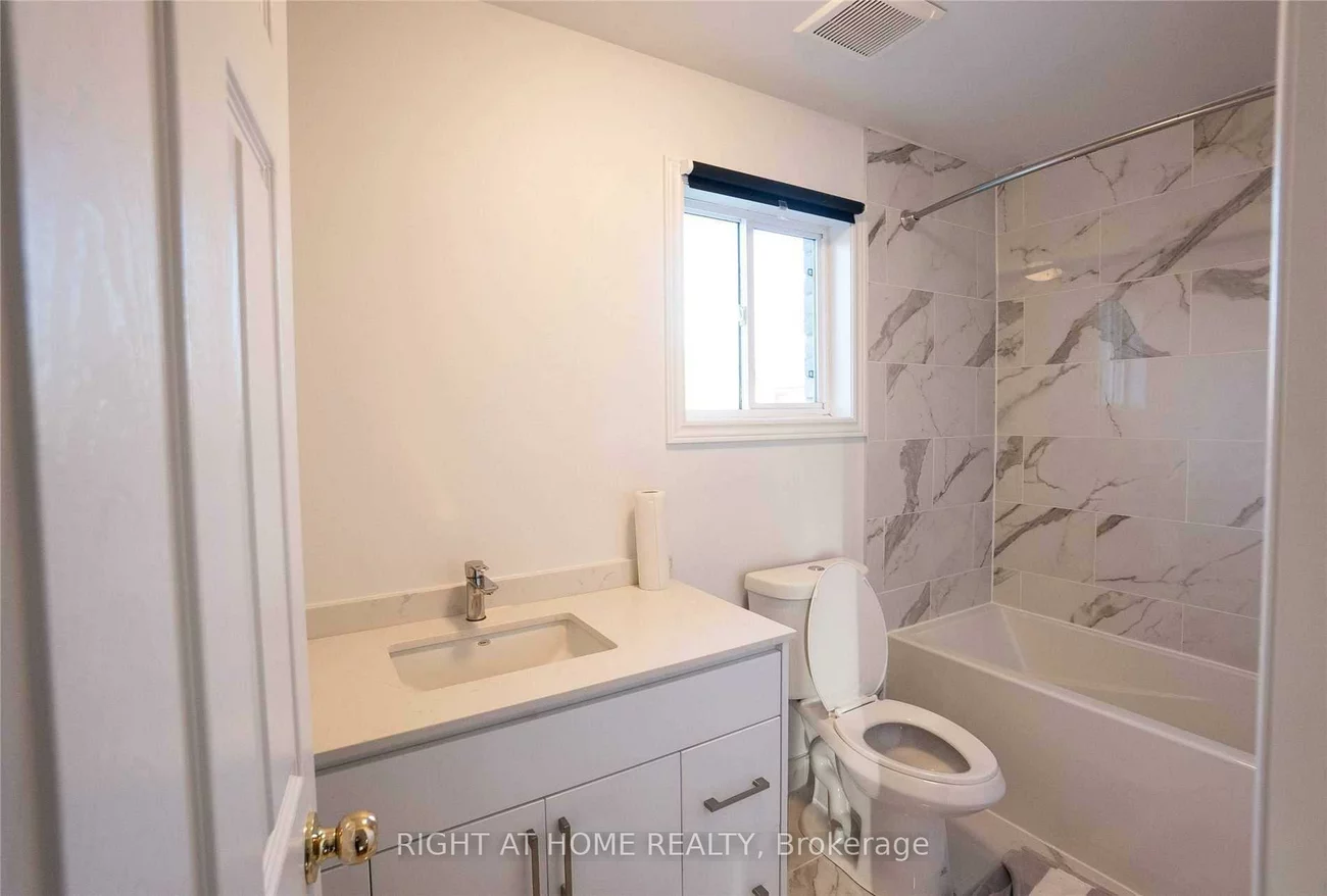 6461, Cruz, East Credit, Mississauga