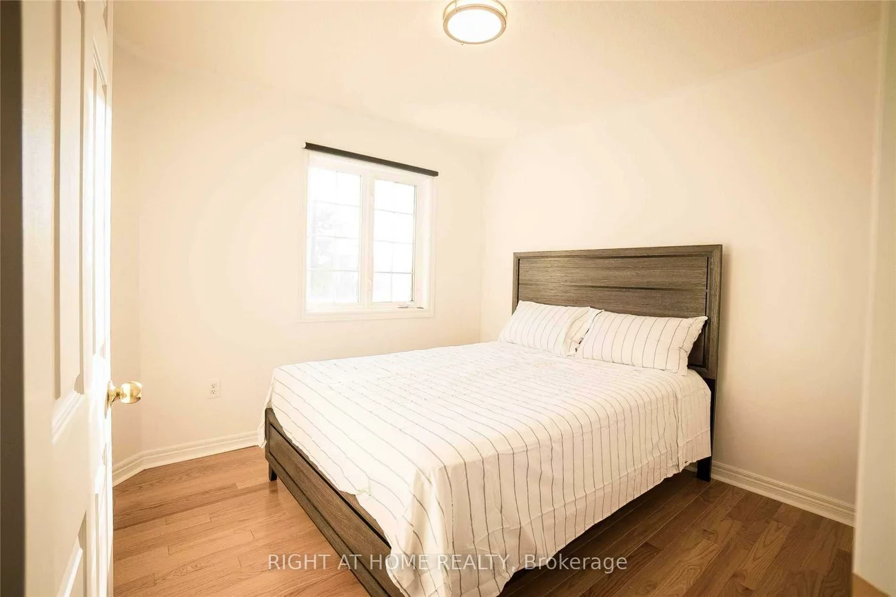 6461, Cruz, East Credit, Mississauga