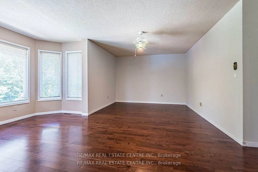 4468, Beacon, Creditview, Mississauga