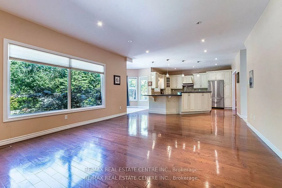 4468, Beacon, Creditview, Mississauga