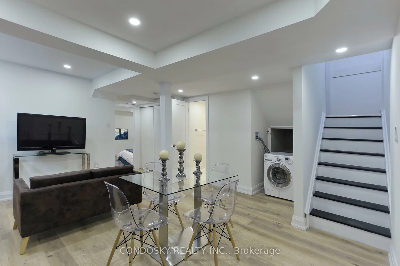 5226, Bushelgrove, Central Erin Mills, Mississauga