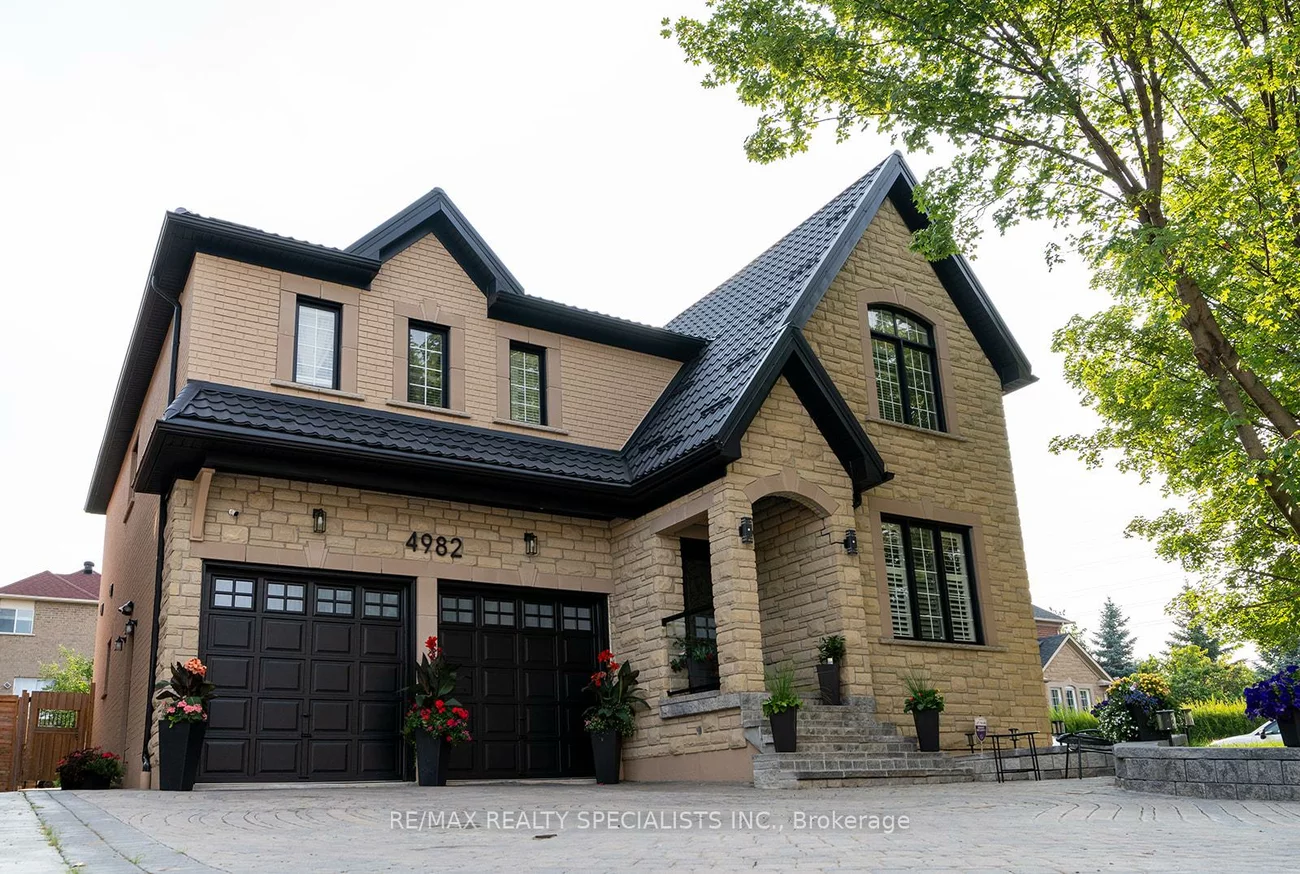 4982, Maxine, Hurontario, Mississauga