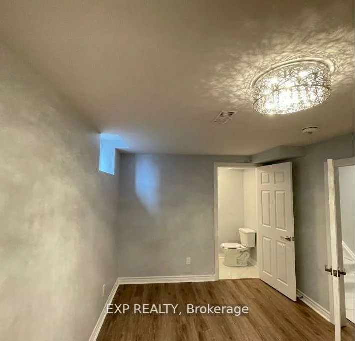 7047, Dalewood, Malton, Mississauga