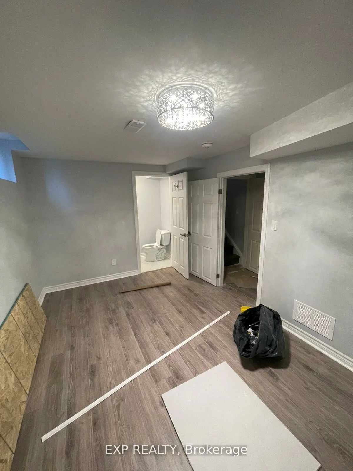 7047, Dalewood, Malton, Mississauga