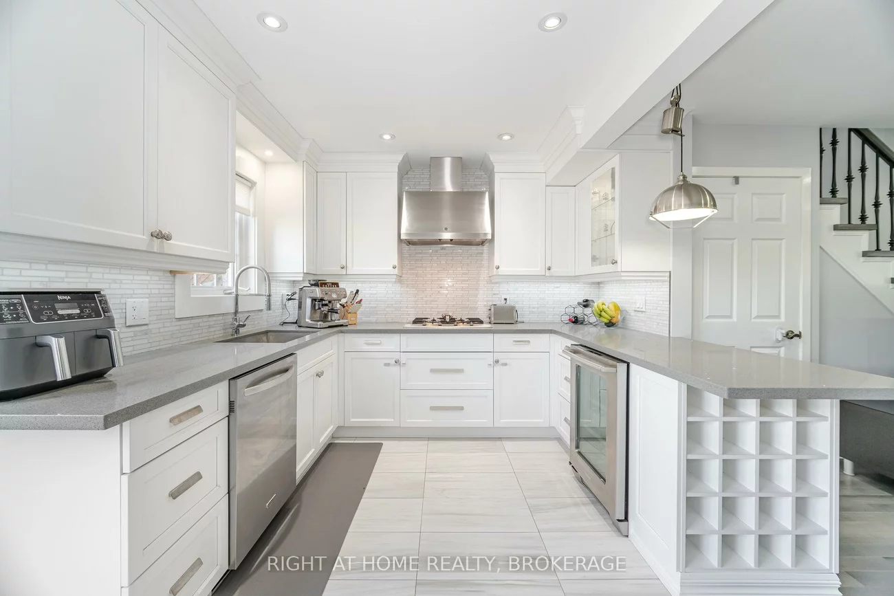 5394, Byford, Hurontario, Mississauga