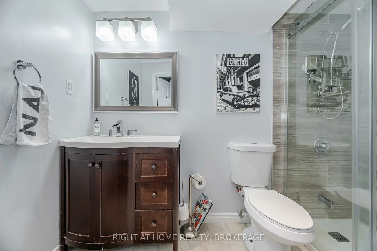 5394, Byford, Hurontario, Mississauga
