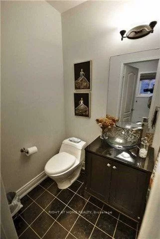 866, Clemens, East Credit, Mississauga