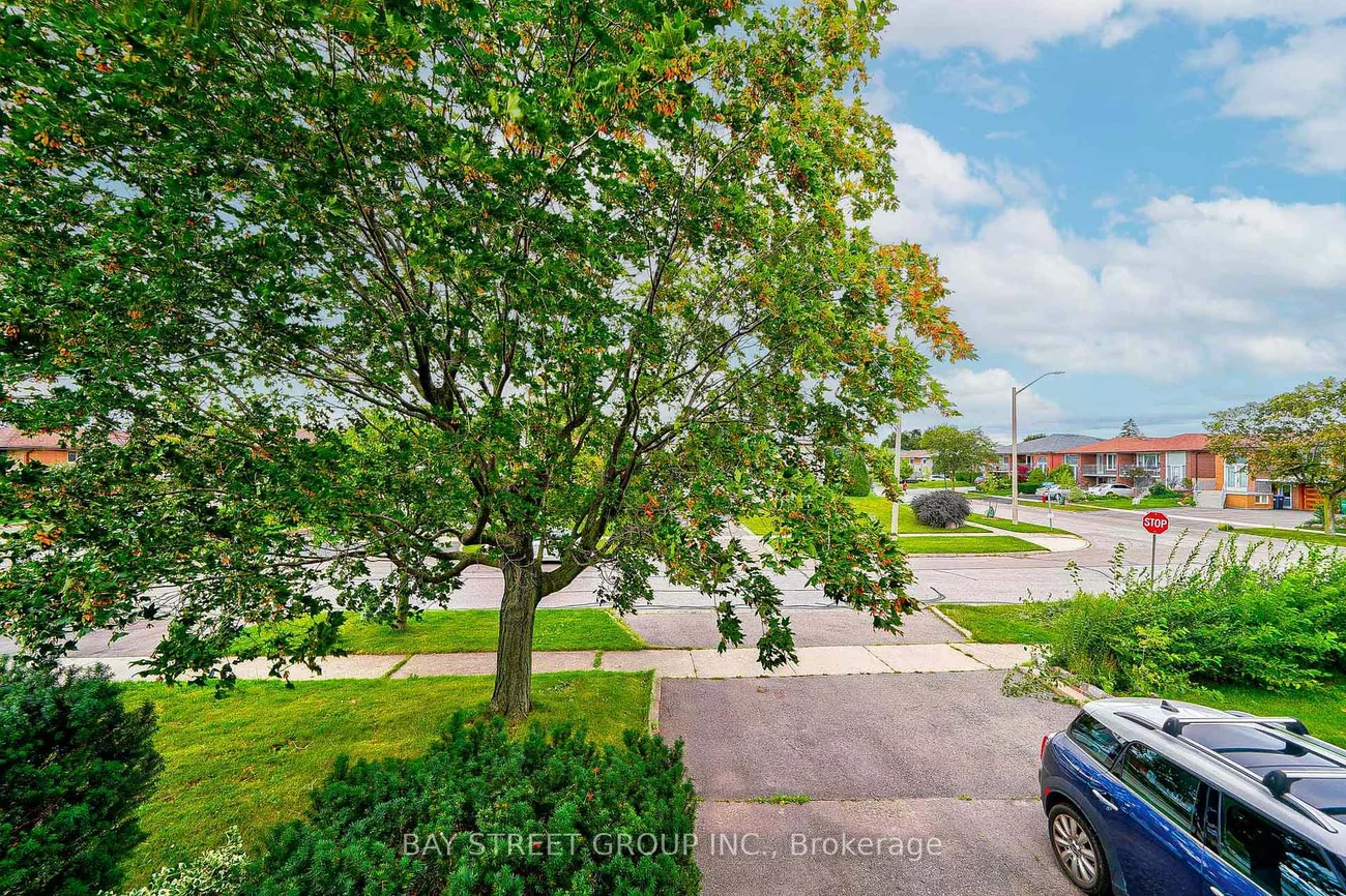 780, Greenore, Applewood, Mississauga