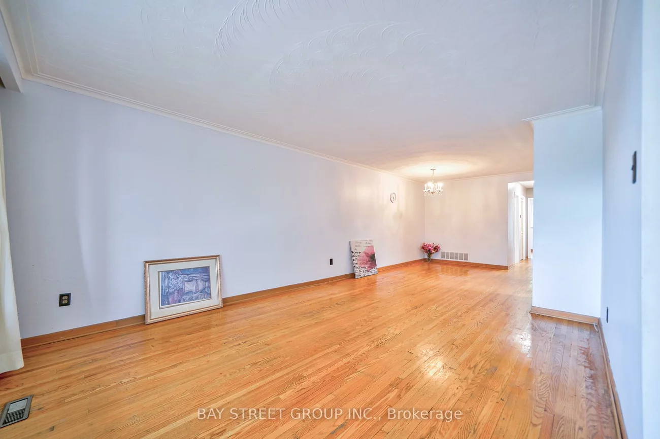 780, Greenore, Applewood, Mississauga