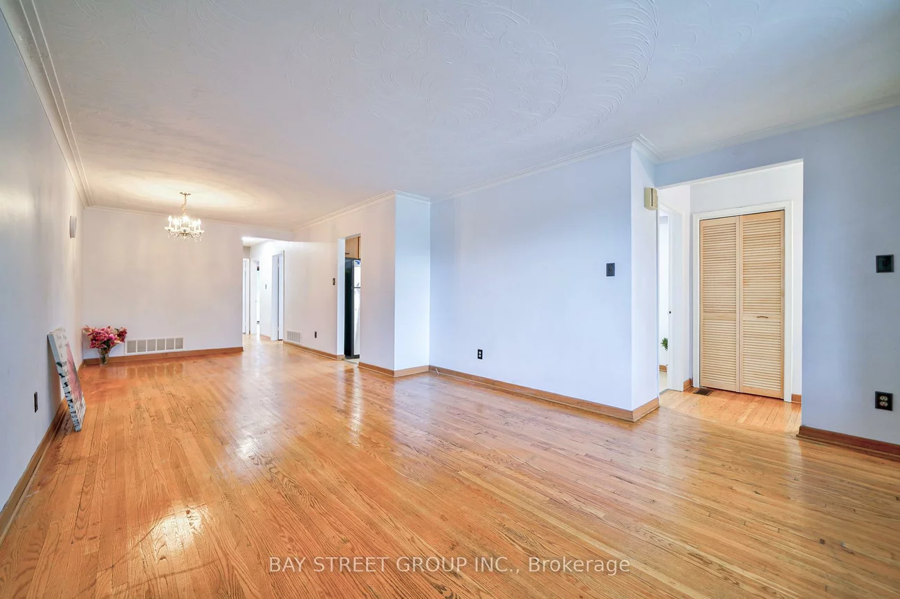 780, Greenore, Applewood, Mississauga