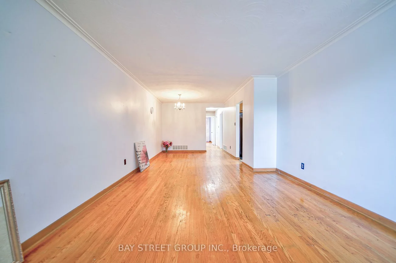 780, Greenore, Applewood, Mississauga