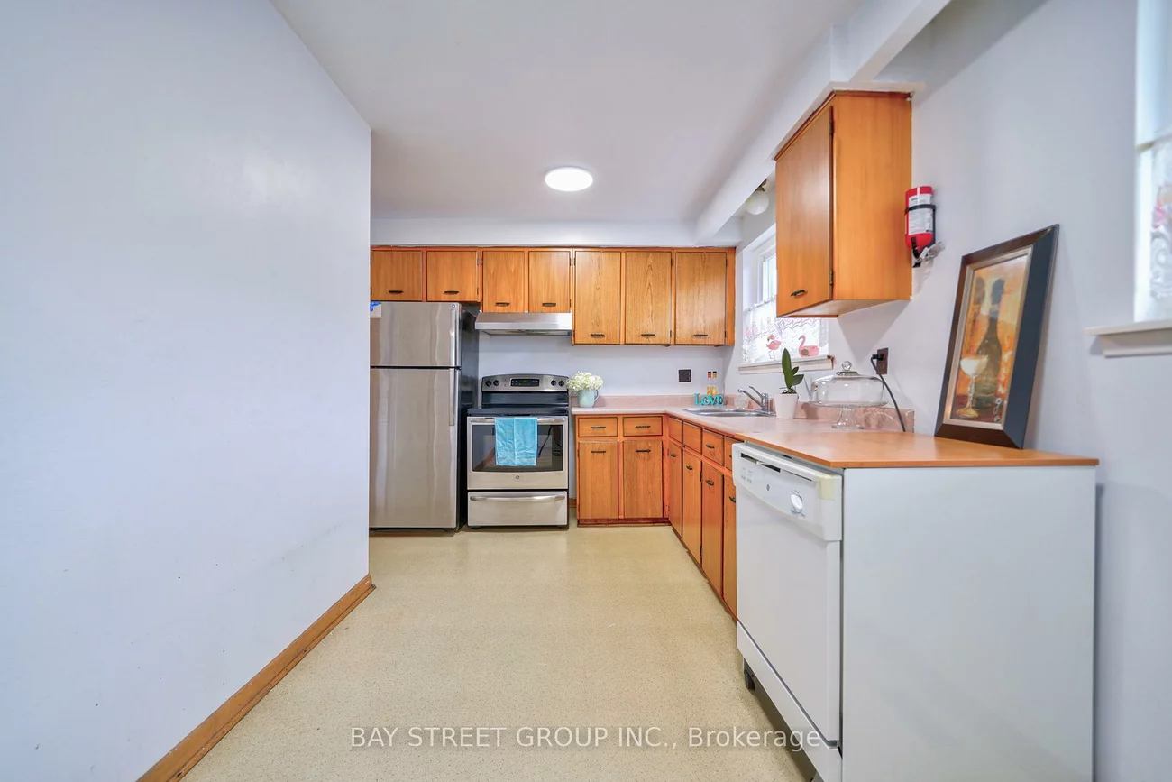 780, Greenore, Applewood, Mississauga