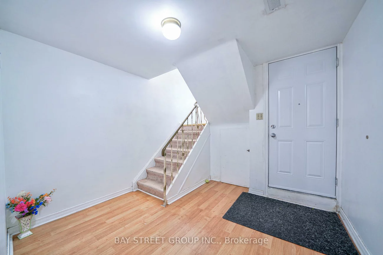 780, Greenore, Applewood, Mississauga