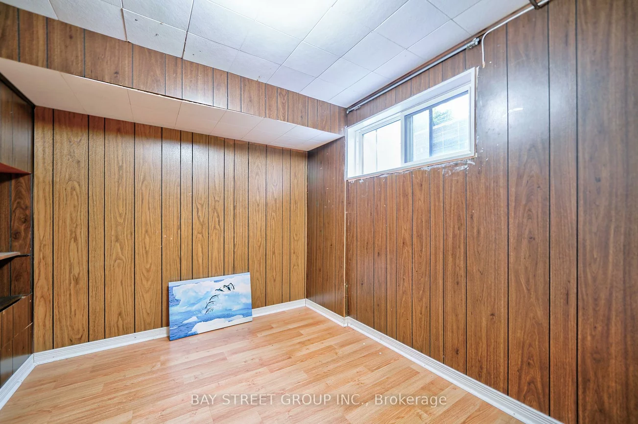 780, Greenore, Applewood, Mississauga