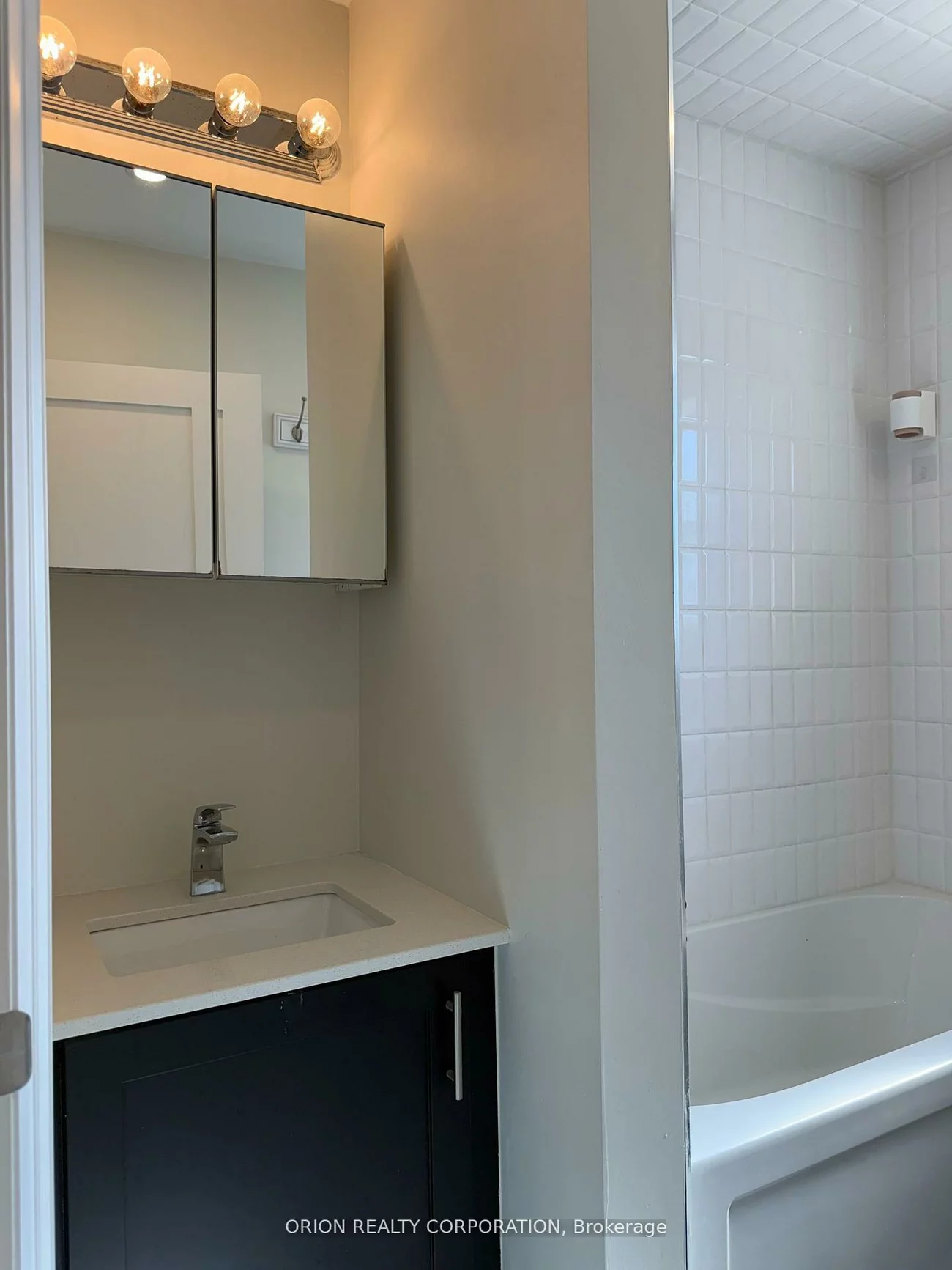 1016, Haig, Lakeview, Mississauga