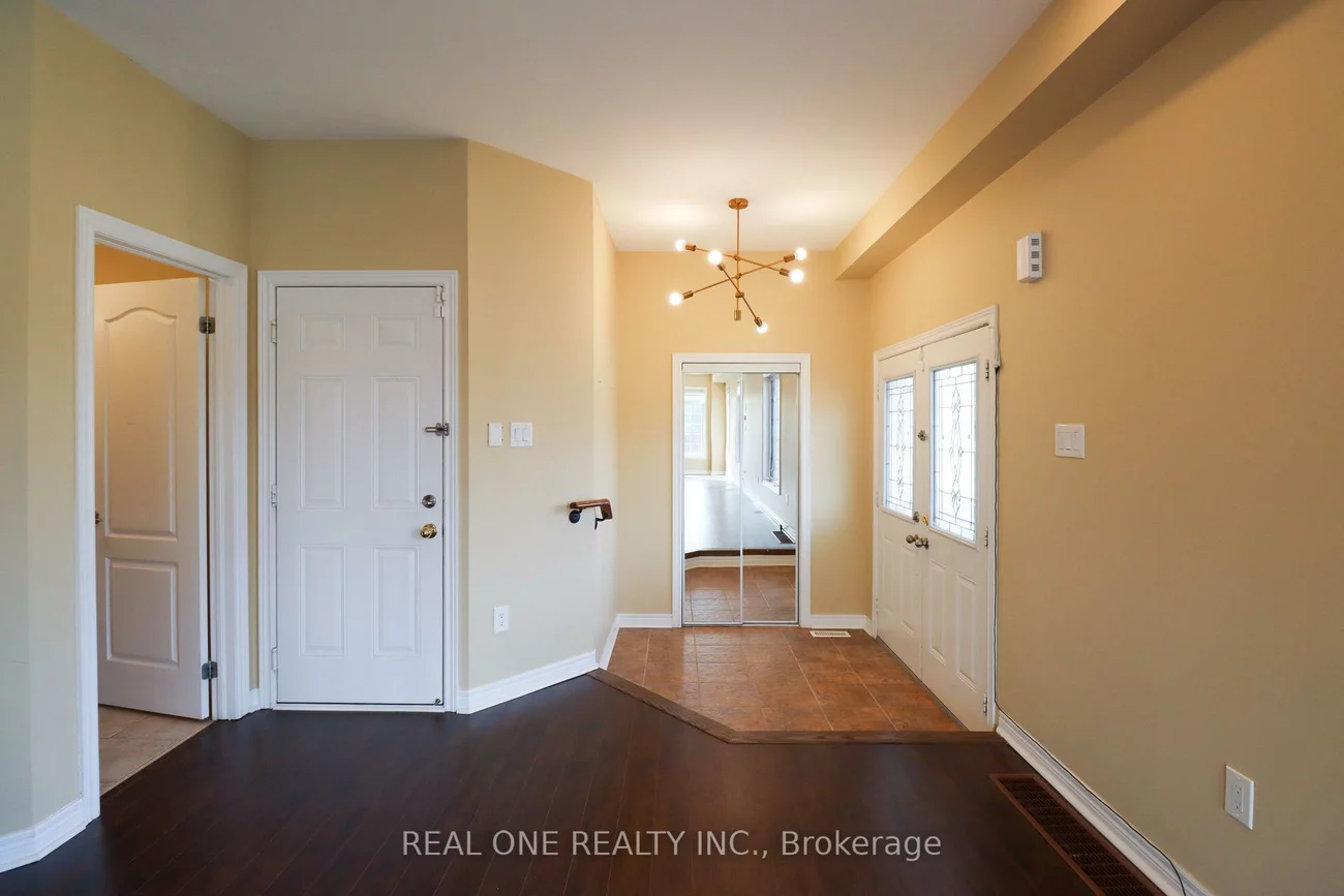 4302, Trail Blazer, Hurontario, Mississauga