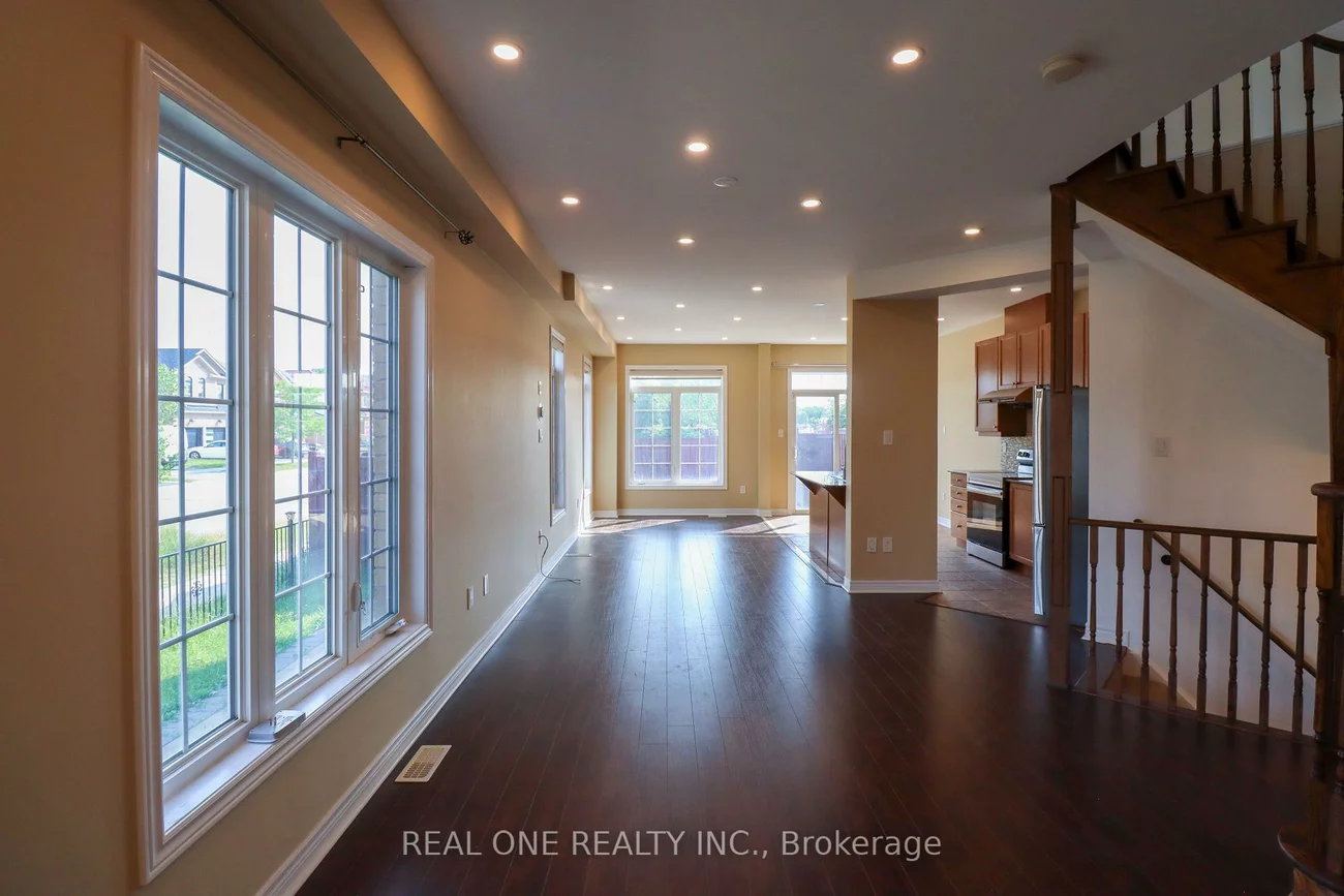 4302, Trail Blazer, Hurontario, Mississauga