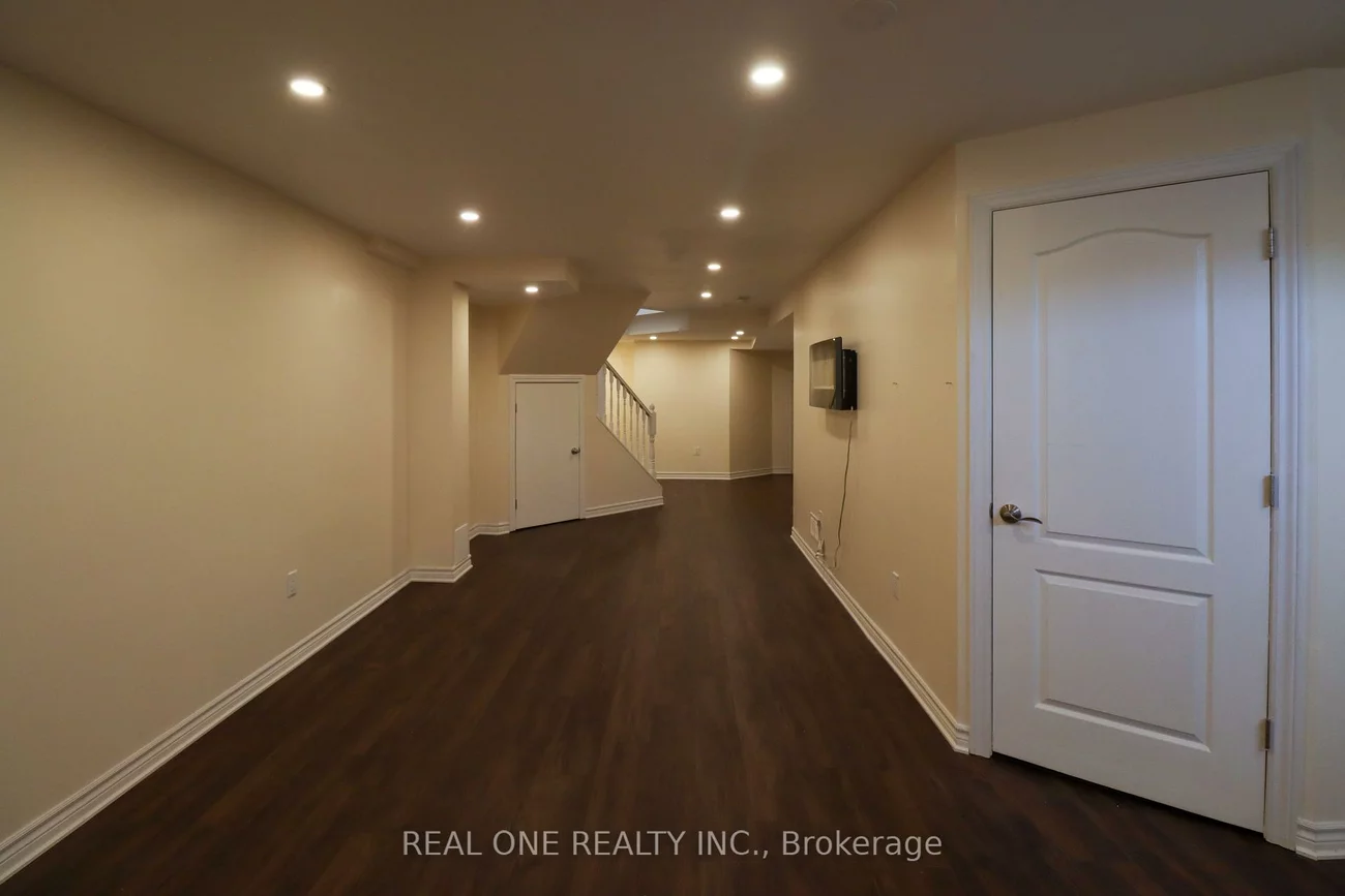 4302, Trail Blazer, Hurontario, Mississauga