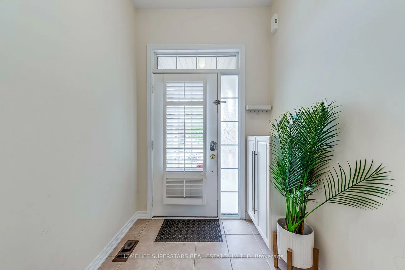 4563, Centretown, Cooksville, Mississauga