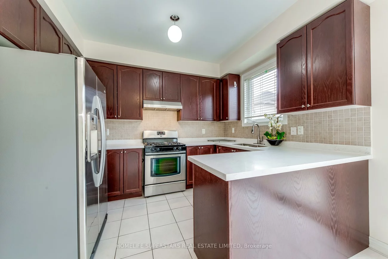 4563, Centretown, Cooksville, Mississauga