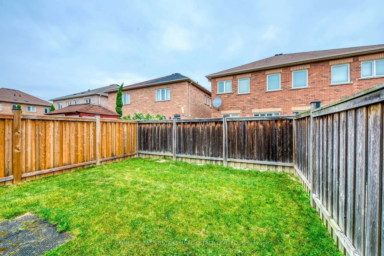 4563, Centretown, Cooksville, Mississauga