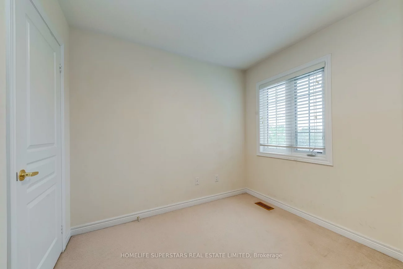4563, Centretown, Cooksville, Mississauga