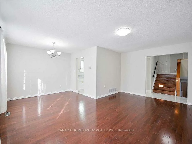 3321, Rhonda, Mississauga Valleys, Mississauga