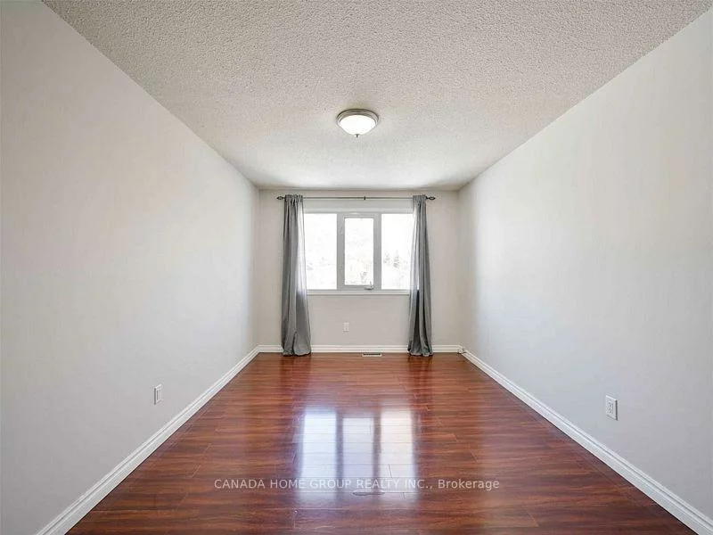 3321, Rhonda, Mississauga Valleys, Mississauga