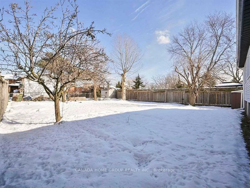 3321, Rhonda, Mississauga Valleys, Mississauga