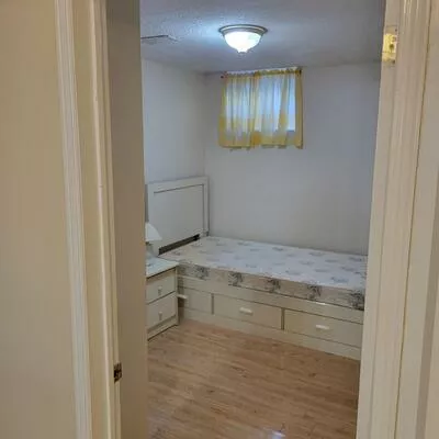 453, Oaktree, Meadowvale Village, Mississauga