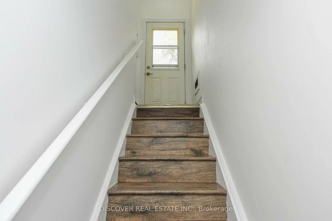 809, Bloor, Applewood, Mississauga