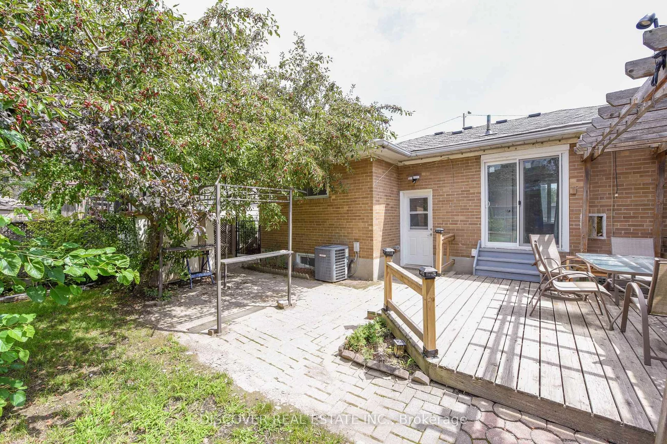 809, Bloor, Applewood, Mississauga