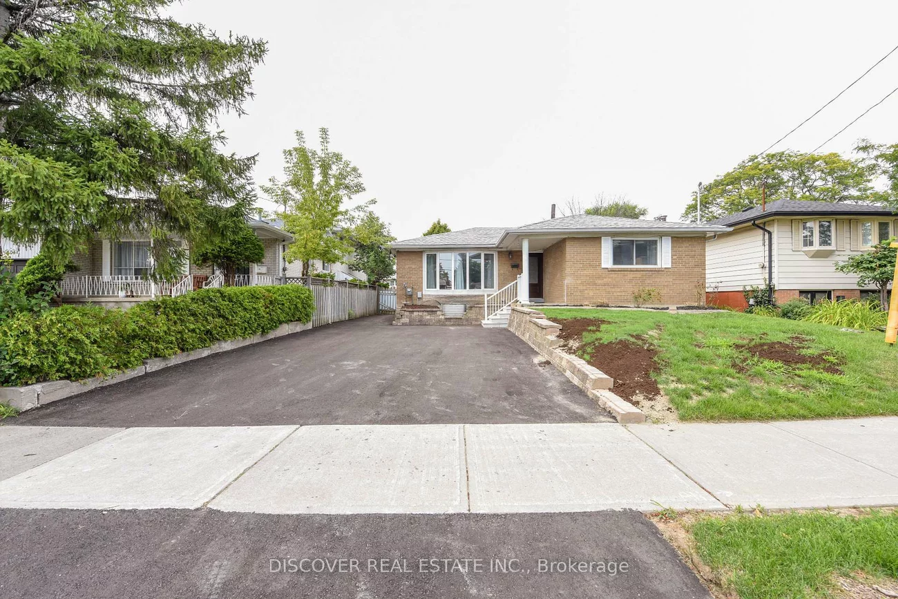 809, Bloor, Applewood, Mississauga