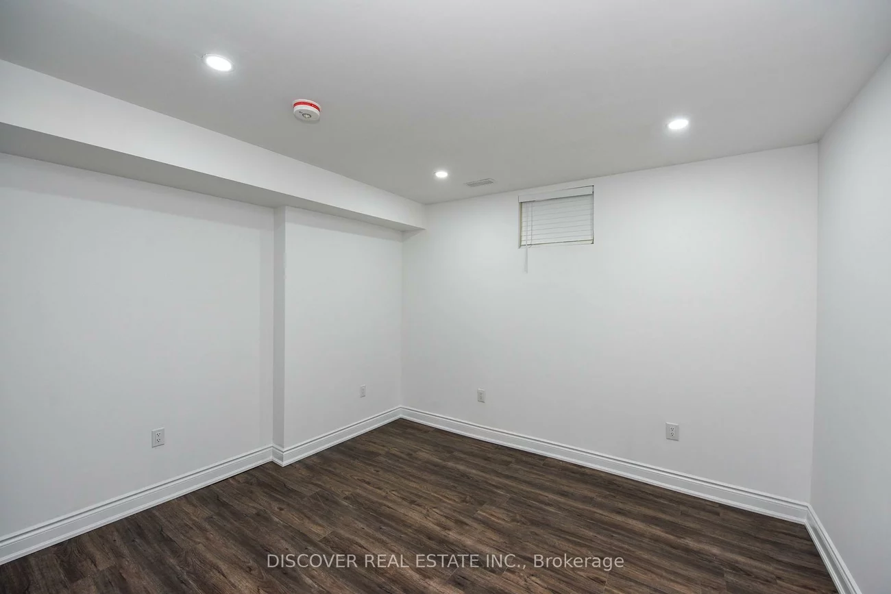 809, Bloor, Applewood, Mississauga